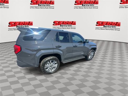 Used 2025 Toyota 4Runner Limited image 9