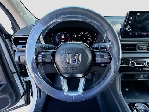 New 2025 Honda Pilot EX-L image 10