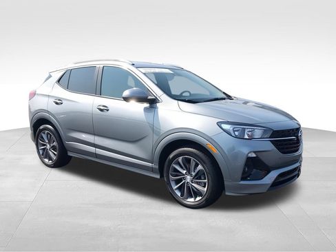 Used 2023 Buick Encore GX Select w/ Sport Touring Package FWD image 2