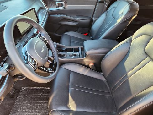 Used 2025 Kia Sorento S w/ Panoramic Sunroof Package image 13