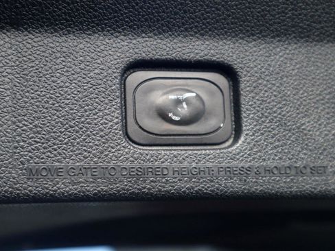 Used 2017 Ford Explorer XLT w/ Equipment Group 202A image 57