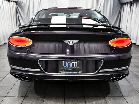 Used 2021 Bentley Continental GT image 4