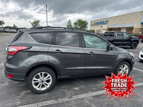 Used 2018 Ford Escape SEL w/ Ford Safe & Smart Package AWD/4WD image 4