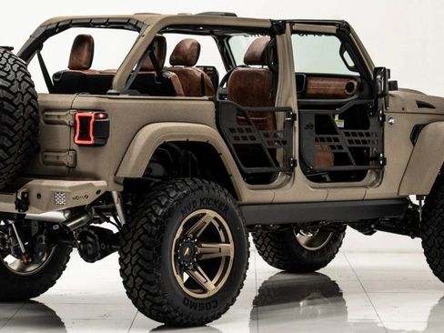 Used 2025 Jeep Wrangler Sport image 11