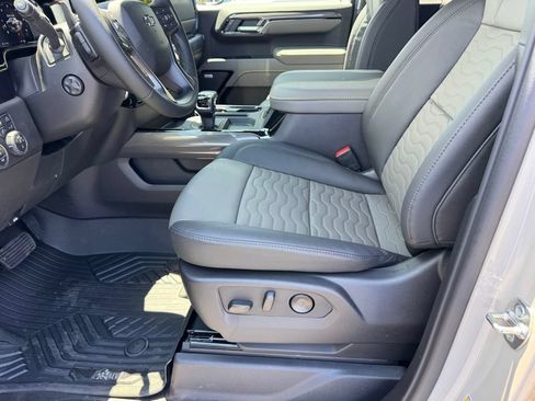 New 2026 Chevrolet Silverado 1500 ZR2 w/ ZR2 Bison Edition AWD/4WD image 16