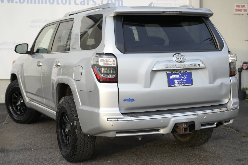 Used 2016 Toyota 4Runner Limited AWD/4WD image 4