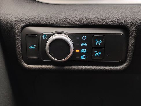 Used 2022 Ford Explorer XLT RWD image 26