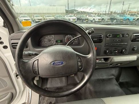 Used 2006 Ford F250 2WD Crew Cab Super Duty image 20