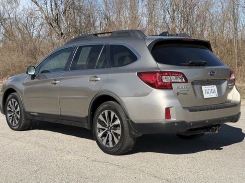 Used 2017 Subaru Outback 2.5i Limited image 37