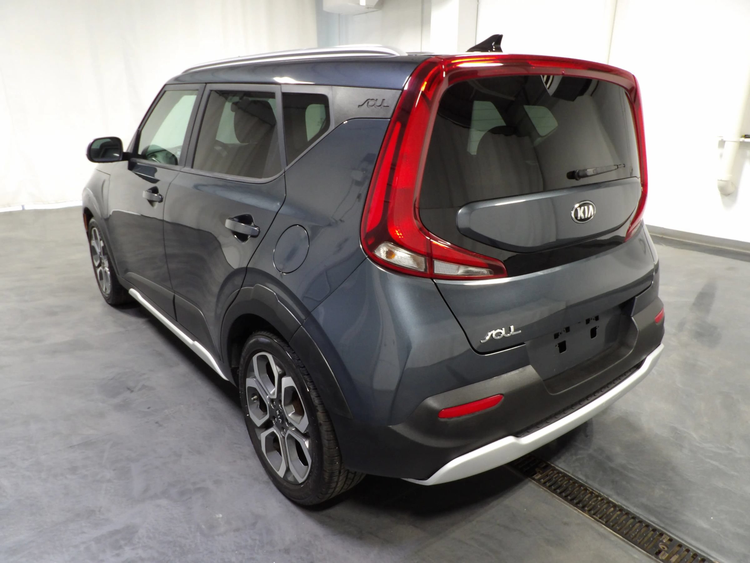 Used 2020 Kia Soul X-Line FWD image 6