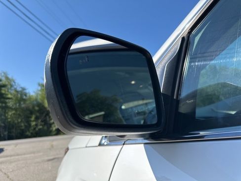 Used 2023 Ford Edge SEL image 31