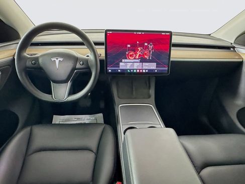 Used 2023 Tesla Model Y Long Range AWD/4WD image 24