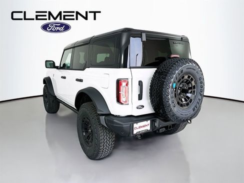 New 2026 Ford Bronco Badlands image 8