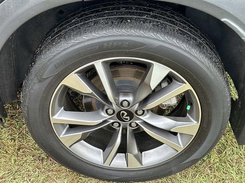 Used 2023 INFINITI QX60 Luxe w/ Vision Package image 18