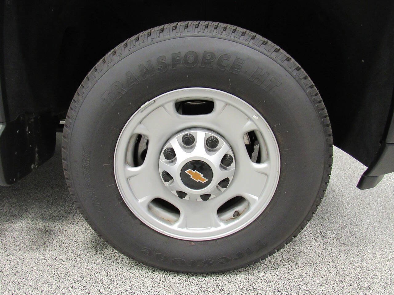 Used 2025 Chevrolet Silverado 2500 W/T w/ WT Convenience Package AWD/4WD image 13