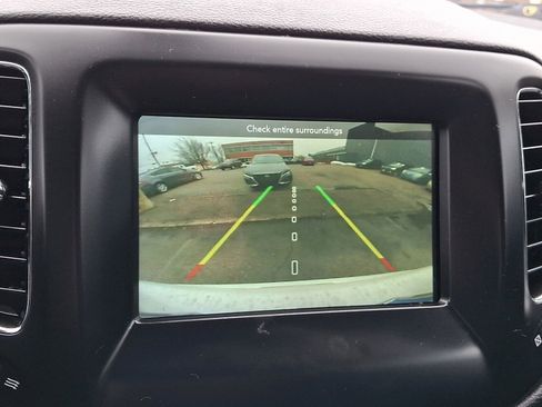 Used 2019 Jeep Compass Latitude image 17