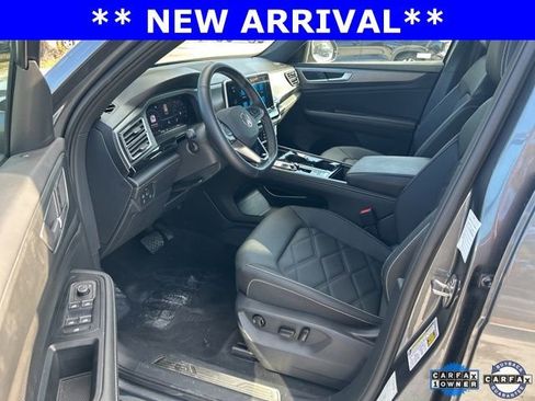 Used 2025 Volkswagen Atlas Cross Sport SE image 5