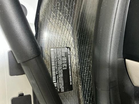 Used 2019 BMW i8 Roadster AWD/4WD image 27