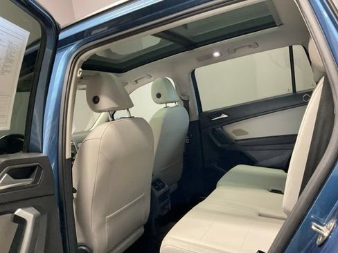 Used 2019 Volkswagen Tiguan SE w/ Panoramic Sunroof Package AWD/4WD image 19