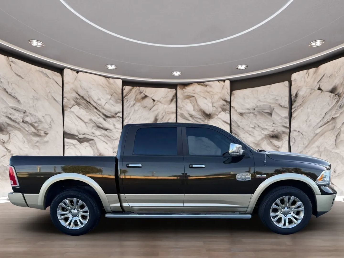 Used 2013 RAM 1500 Laramie Longhorn w/ Convenience Group RWD image 4