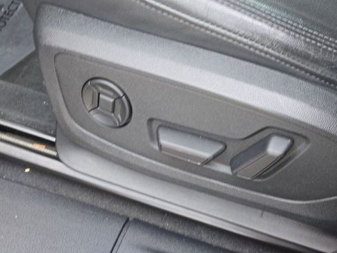 Used 2022 Audi Q3 2.0T Premium image 25