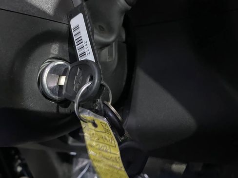 Used 2021 Chevrolet Silverado 1500 Custom image 15