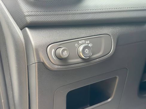 New 2026 Chevrolet TrailBlazer LT w/ Midnight Edition FWD image 17