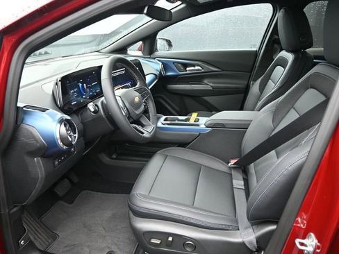 New 2026 Chevrolet Equinox EV LT image 14