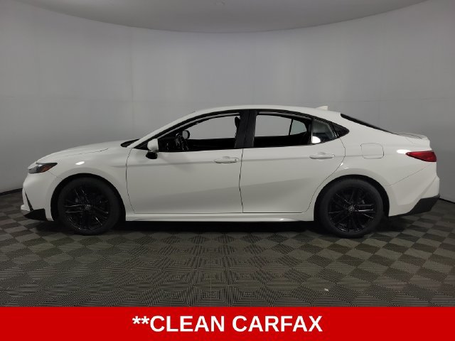 Used 2025 Toyota Camry SE FWD image 5