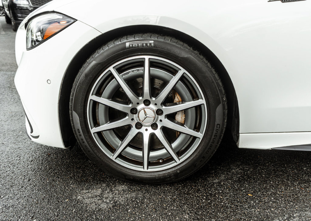 Used 2025 Mercedes-Benz C 43 AMG 4MATIC Sedan image 37