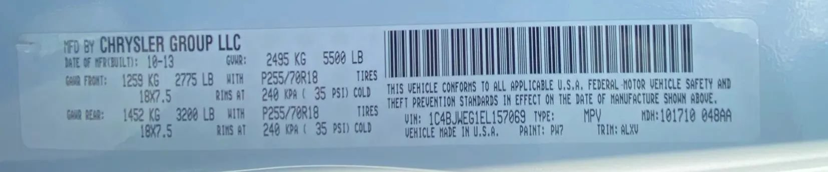 Used 2014 Jeep Wrangler Unlimited Sahara w/ Connectivity Group AWD/4WD image 32