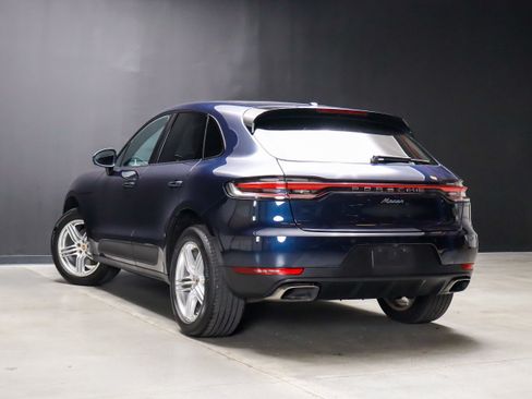 Certified 2020 Porsche Macan AWD/4WD image 39