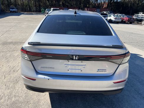 Used 2024 Honda Accord Sport image 9