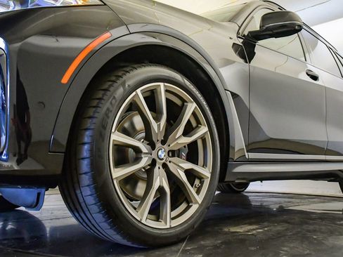 Certified 2021 BMW X7 M50i w/ Dynamic Handling Package image 10