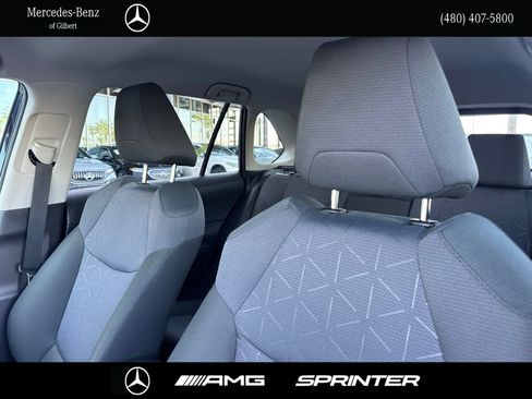 Used 2025 Toyota RAV4 XLE FWD image 17