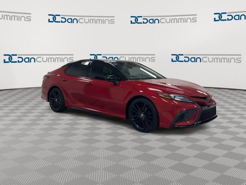 Used 2024 Toyota Camry XSE w/ Navigation Package image 2