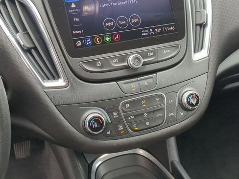 Used 2021 Chevrolet Malibu LT image 18