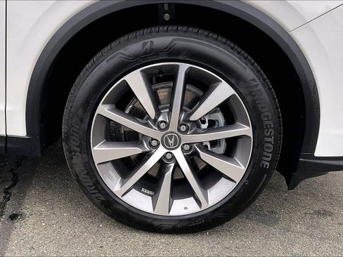 Used 2025 Acura MDX FWD w/ Technology Package image 11