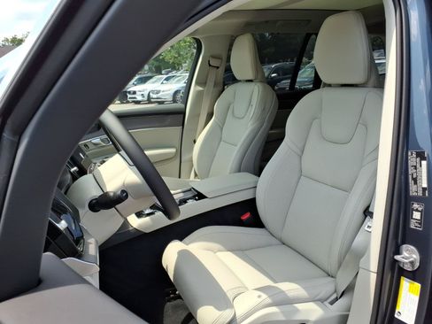 New 2026 Volvo XC90 B6 Ultra w/ Protection Package Premier AWD/4WD image 4