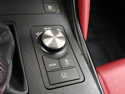 Used 2024 Lexus IS 500 image 27