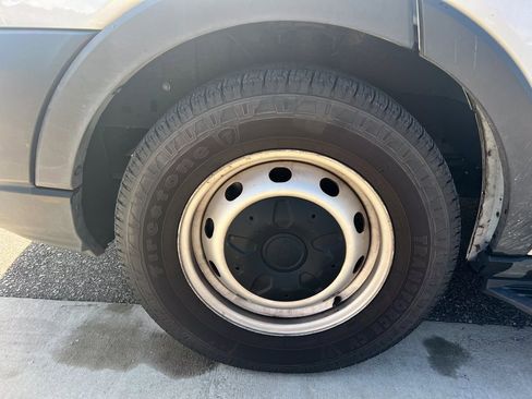 Used 2020 Ford Transit 350 XL image 14