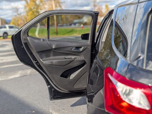 Used 2019 Chevrolet Equinox LT image 32