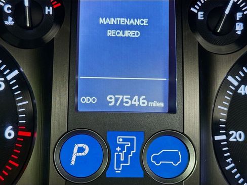 Used 2017 Lexus GX 460 Premium w/ Premium Package image 12