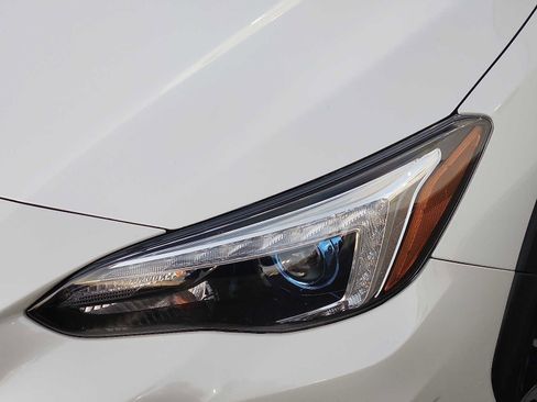 Used 2019 Subaru Crosstrek Hybrid w/ Moonroof Package w/Navigation image 9