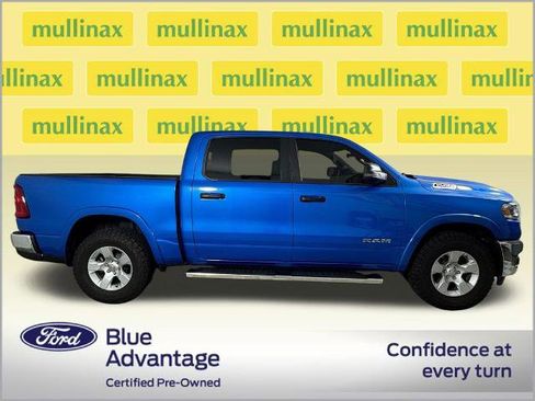 Used 2025 RAM 1500 Big Horn AWD/4WD image 2