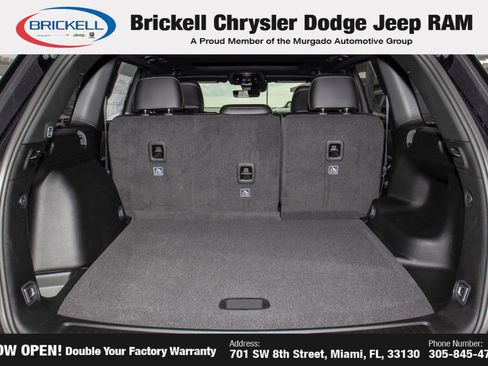 New 2026 Jeep Grand Cherokee Laredo image 9