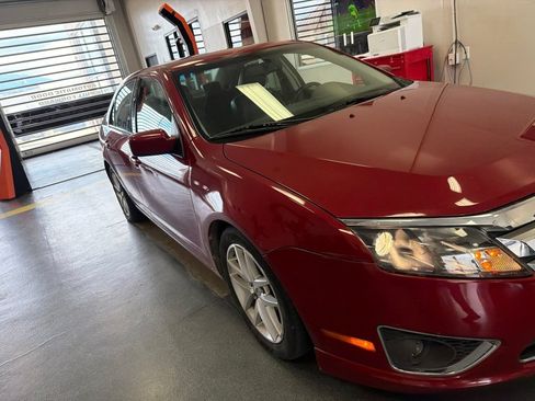 Used 2010 Ford Fusion SEL FWD image 1