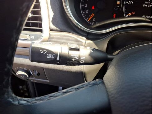 Used 2022 Jeep Grand Cherokee Laredo X AWD/4WD image 18