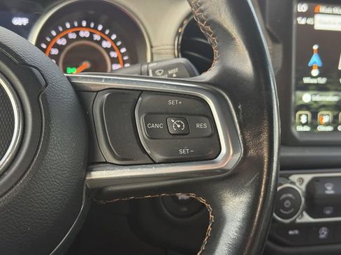 Used 2021 Jeep Gladiator Overland image 23