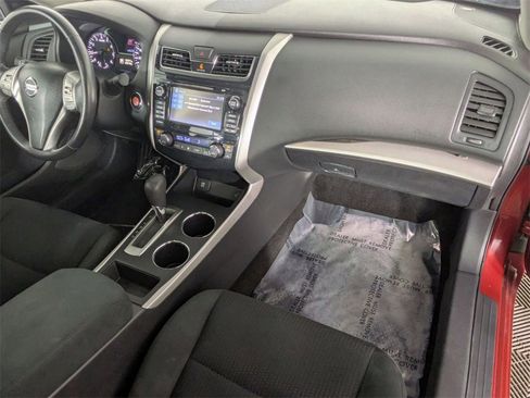 Used 2015 Nissan Altima 2.5 SV w/ Convenience Package image 28